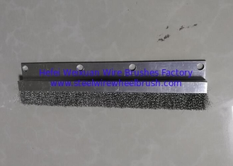 Porcellana La guarnizione delle spazzole della striscia di Manica del metallo della setola SS304 applica guarnizione di tenuta ad economico e ad efficiente fornitore